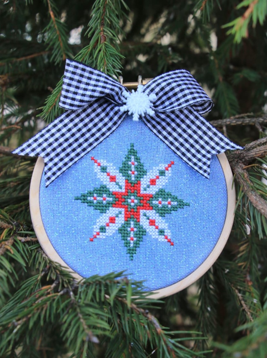 Christmas Snowflake - Cross Stitch Pattern