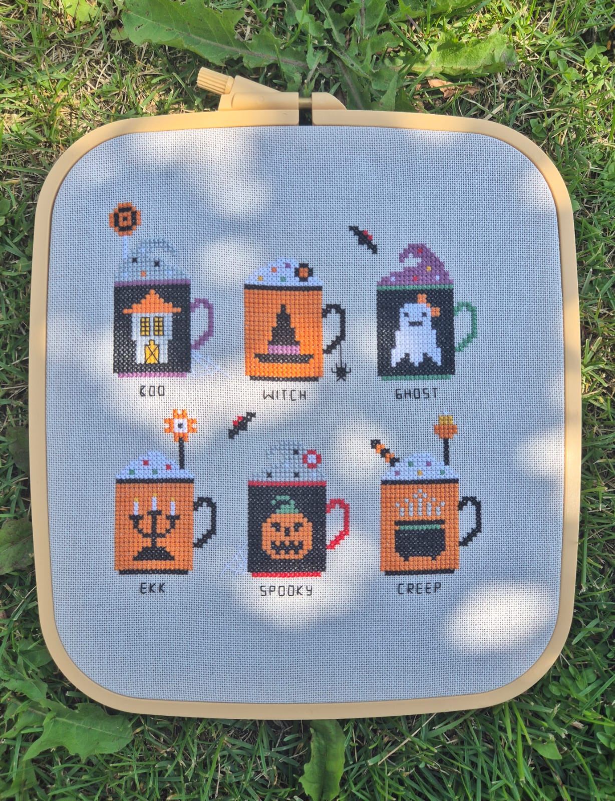 Halloween Mugs - Cross Stitch Pattern