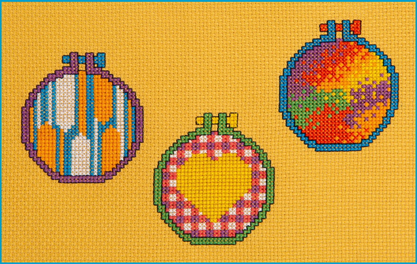 Embroidery Hoops - Cross Stitch Pattern, zoomed in. Select this picture to zoom back out.