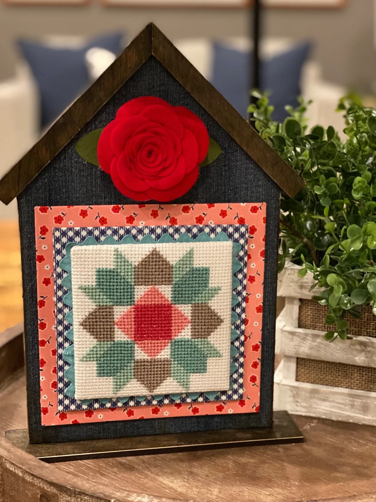 Standing House - Tall - Unfinished Wood Display Frame
