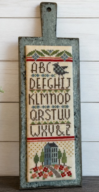 Mini Folk Paddle - Unfinished Embroidery Display, different perspective #1, zoomed in. Select this picture to zoom back out.