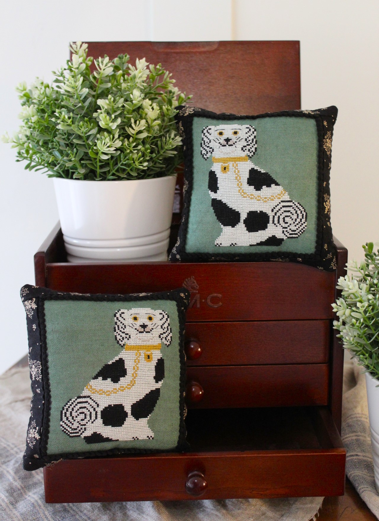 Wally Dogs - Staffordshire Spaniels - Cross Stitch Pattern