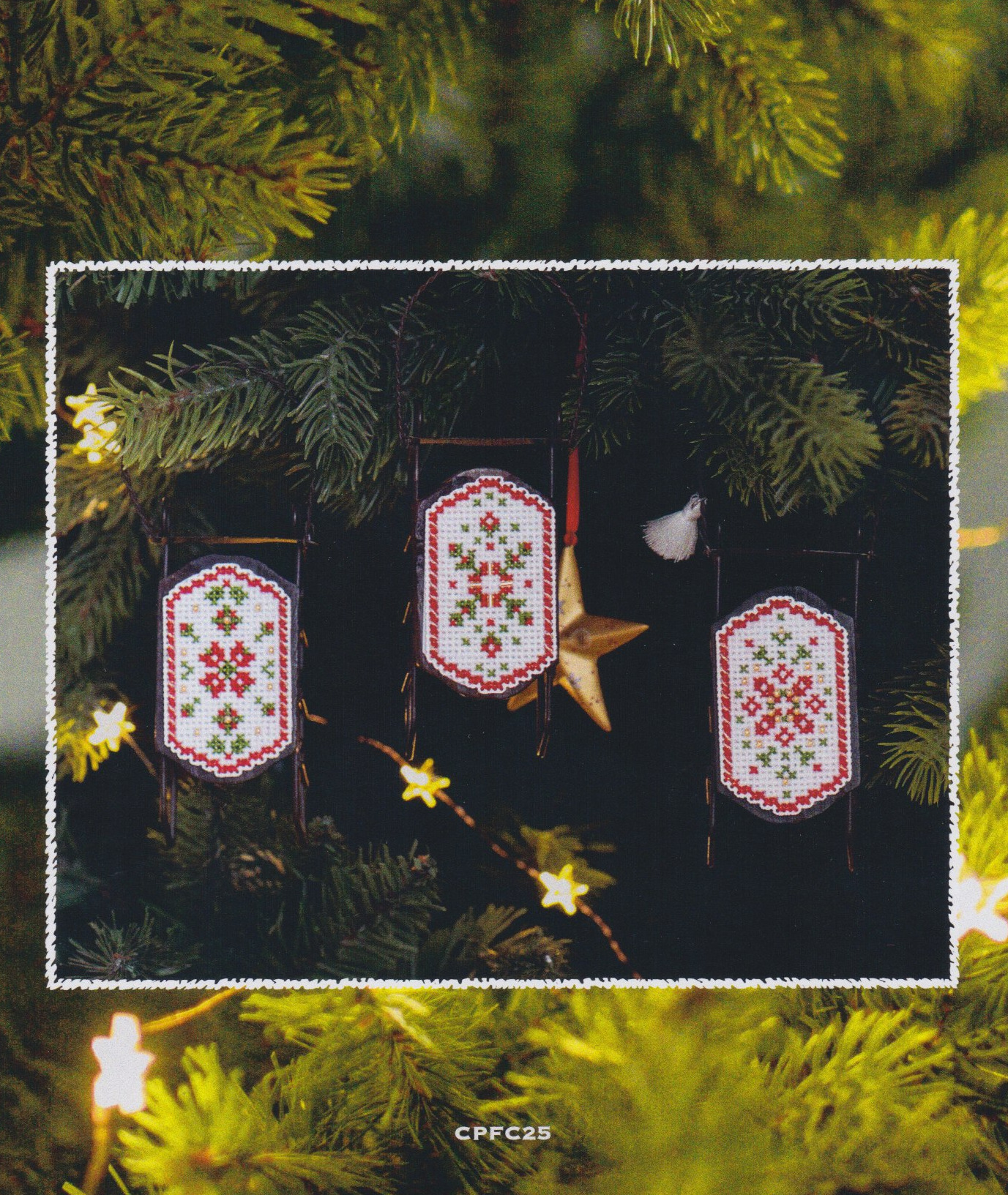 Festive Collection Sleds - Christmas Ornament Pattern
