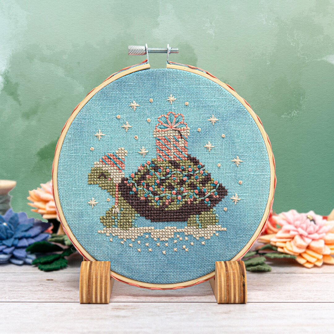Turtle Tidings Ornament - Christmas Cross Stitch Pattern