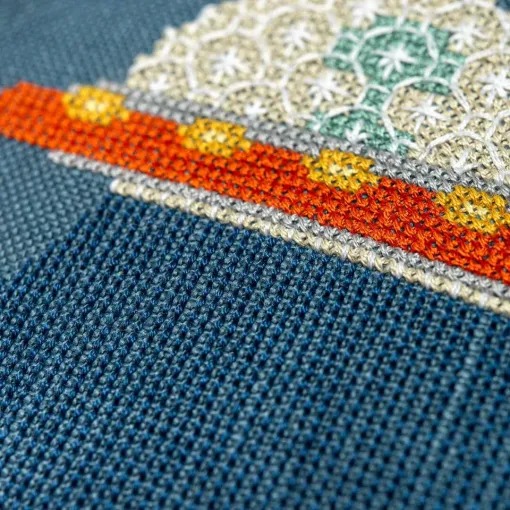 Alien Crossing - Cross Stitch Pattern, different perspective #2, zoomed in. Select this picture to zoom back out.