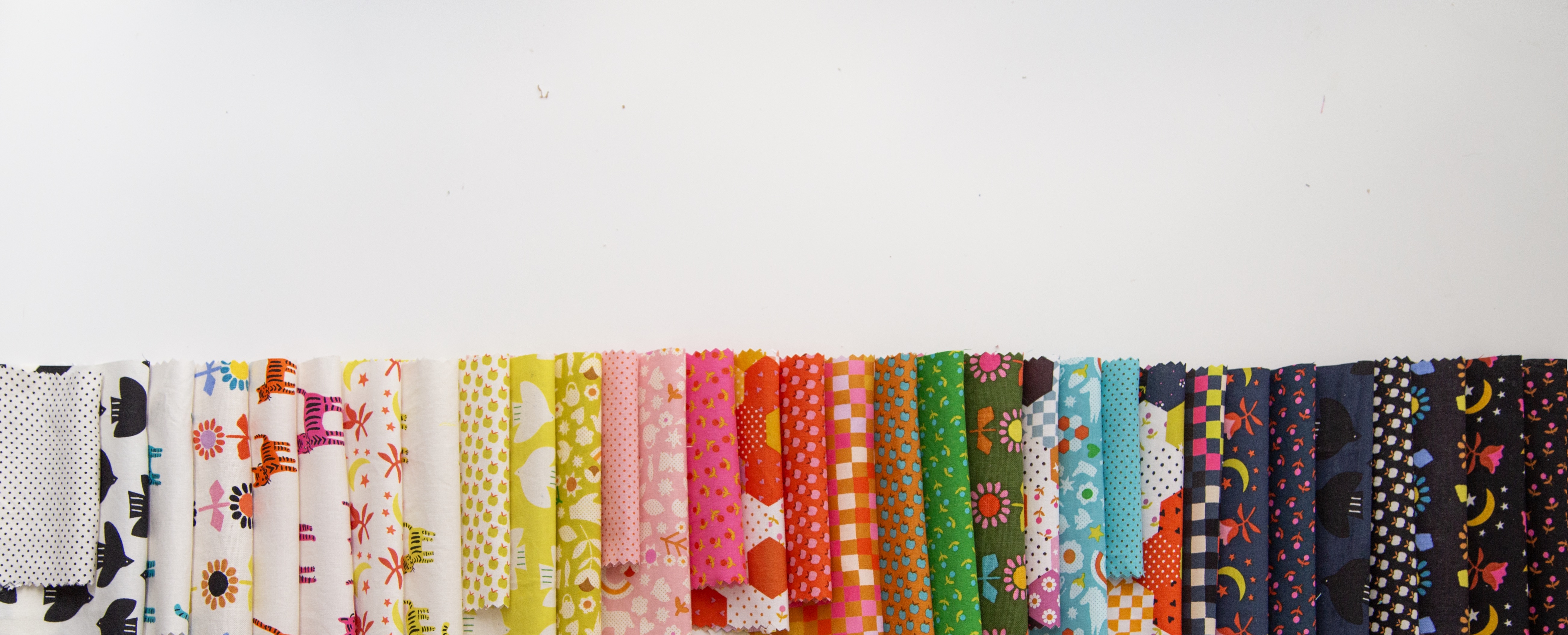 Catnap Flowers Verdant - Quilt Fabric