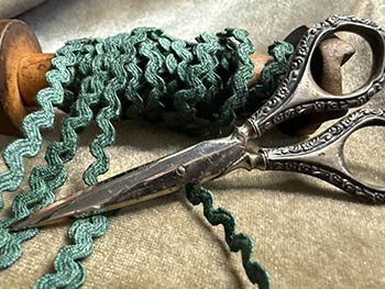 Boxing Day 1/4 Rick Rack (3 yards)