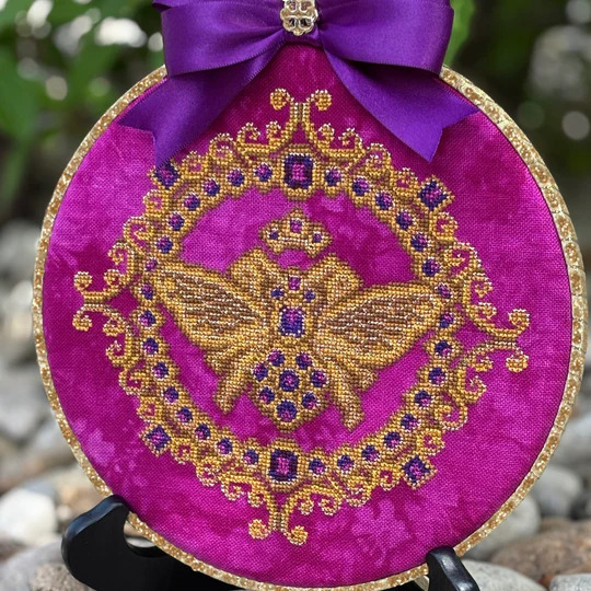 Queen Bee - Cross Stitch Pattern