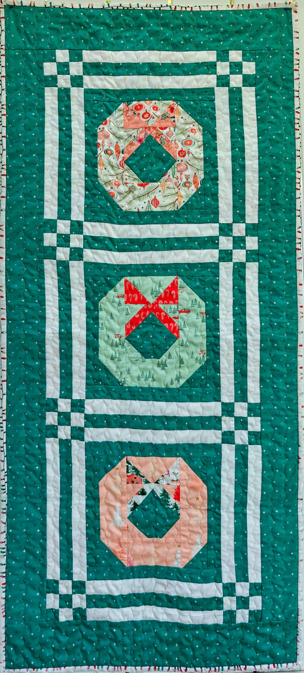 Tinsel Wreath - Christmas Quilt Pattern