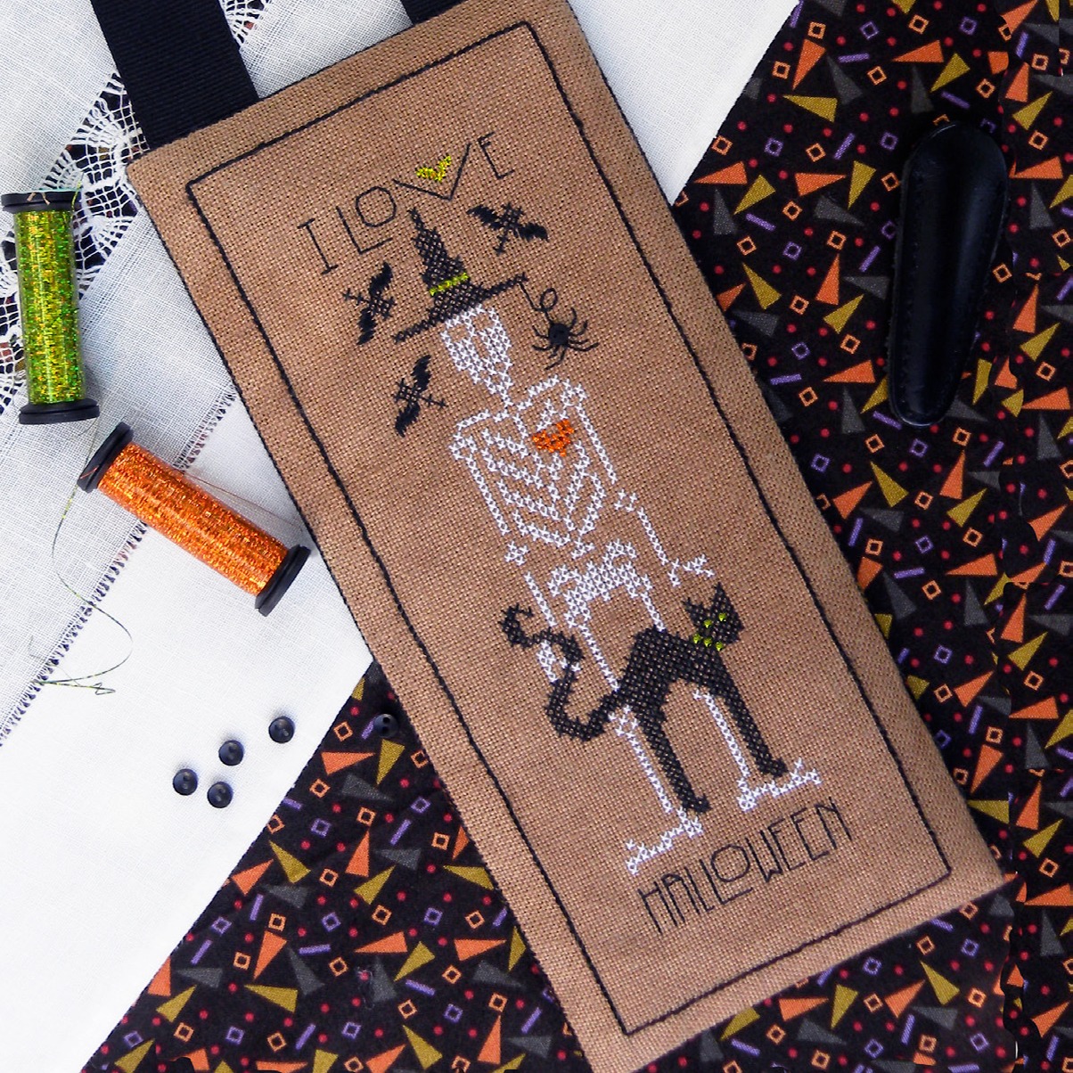 I Love Halloween - Cross Stitch Pattern