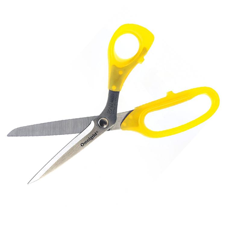 Fabric Scissor 8.5", different perspective #1, zoomed in. Select this picture to zoom back out.