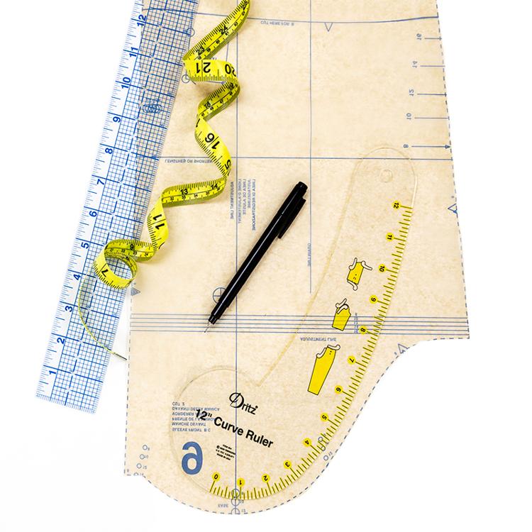 12" Curve Sewing Ruler, different perspective #1, zoomed in. Select this picture to zoom back out.