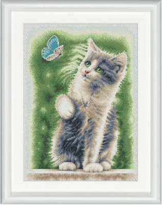 Cat With Butterfly (Aida) - Cross Stitch Kit