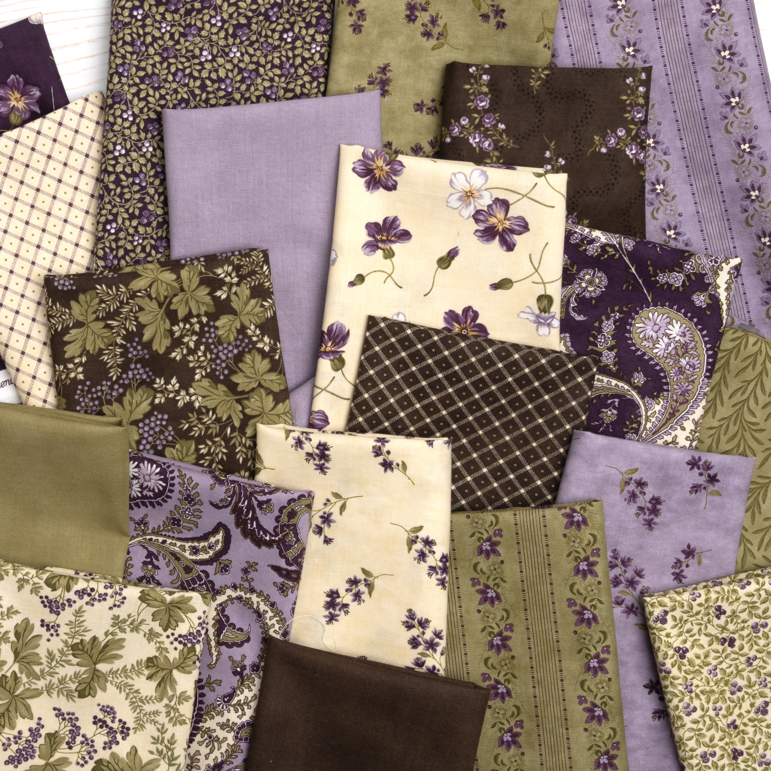 Collections Essence Blooms Parchment - Quilt Fabric