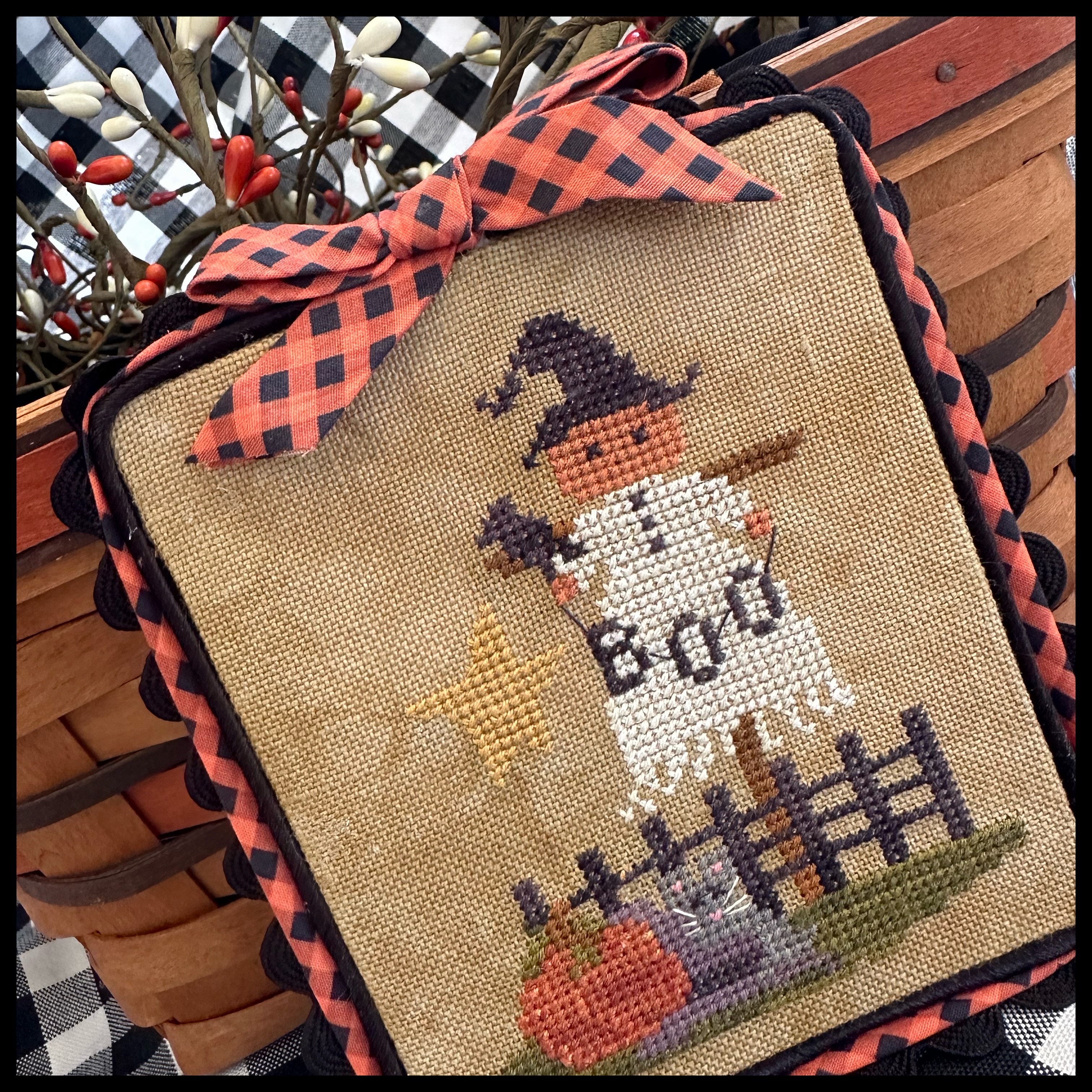 Boo - Halloween Cross Stitch Pattern 
