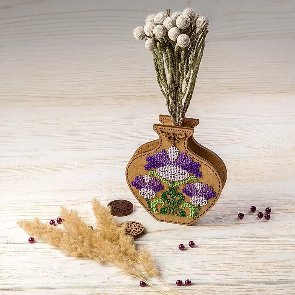 Violet Mood - Double-Sided Vase Wooden Bead Kit, zoomed in. Select this picture to zoom back out.