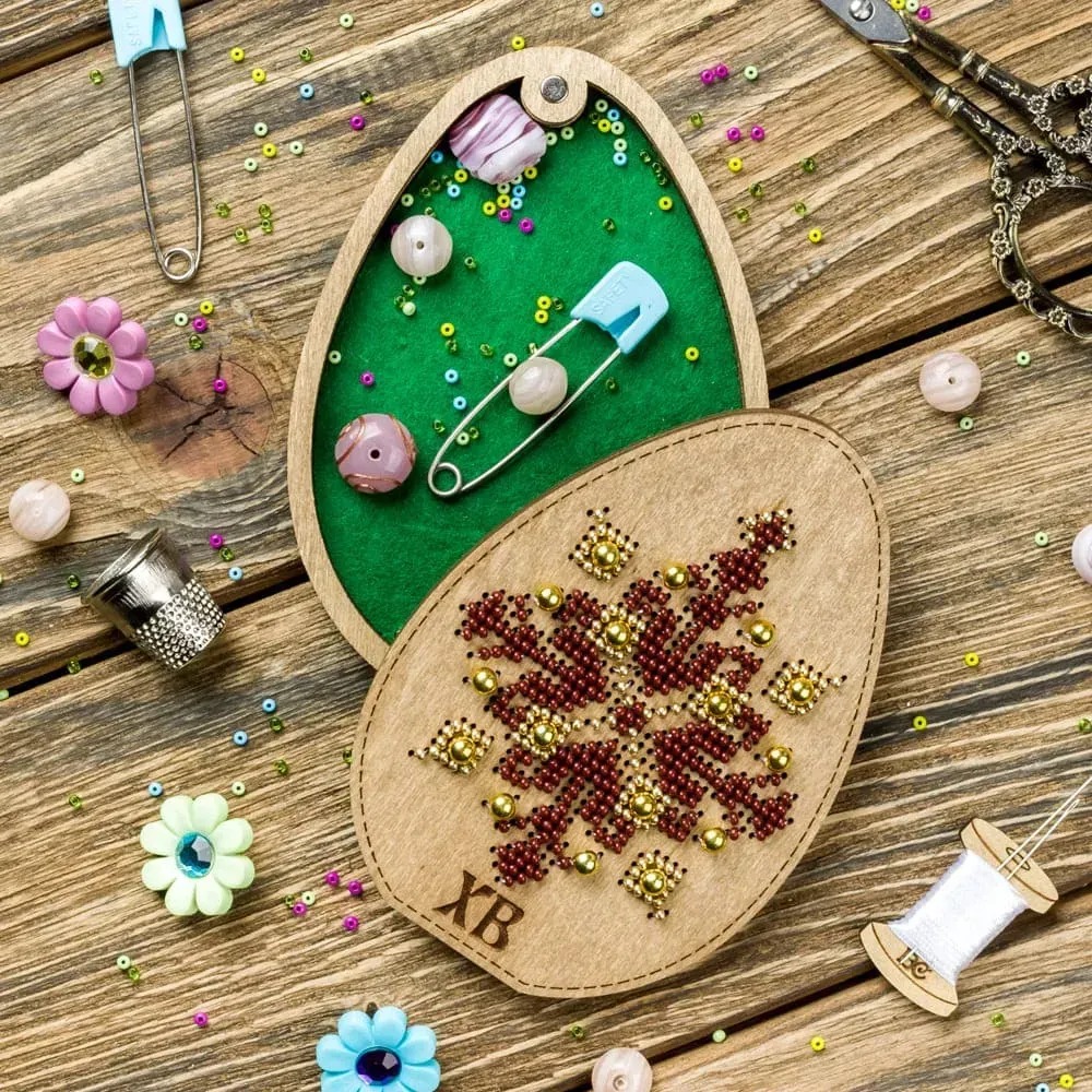 Box-Egg #2 Double-Sided - Ornament Wooden Bead Kit, zoomed in. Select this picture to zoom back out.
