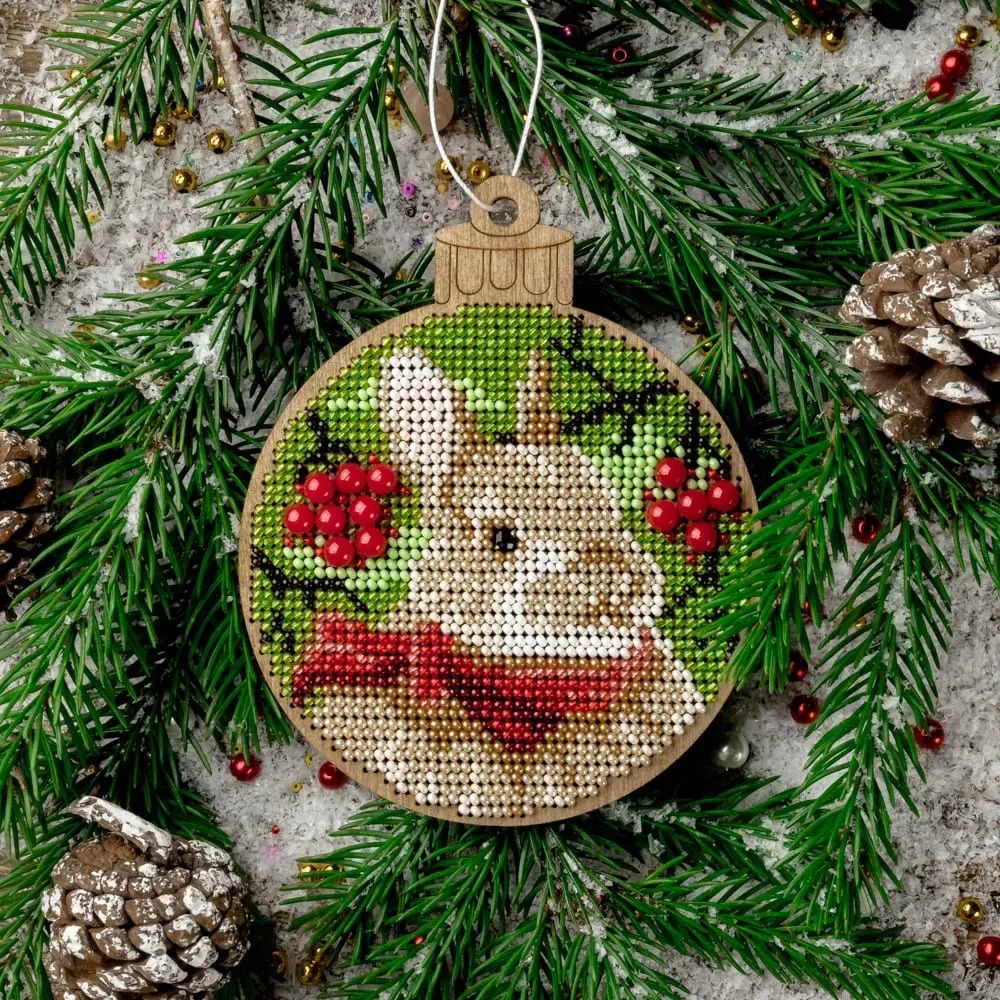 Festive Bunny - Christmas Ornament Wooden Bead Kit, zoomed in. Select this picture to zoom back out.