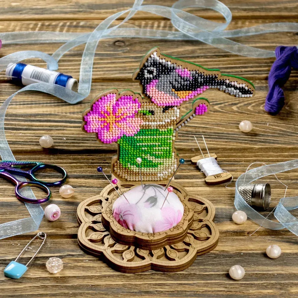 Bird With Flower Needle Case - Ornament Wooden Bead Kit, zoomed in. Select this picture to zoom back out.