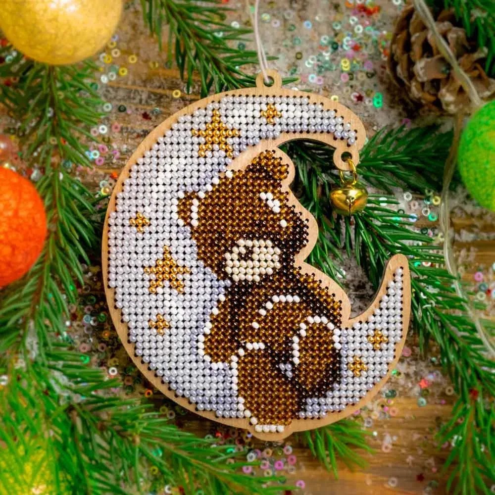 Moonlit Dreams - Brown Bear - Ornament Wooden Bead Kit, zoomed in. Select this picture to zoom back out.