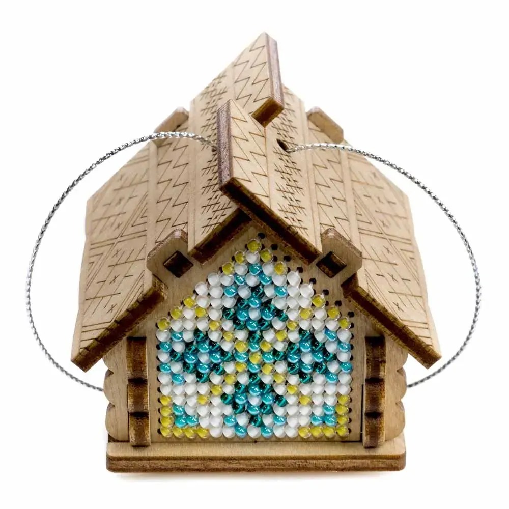 Mountain House - Ornament Wooden Bead Kit, different perspective #1, zoomed in. Select this picture to zoom back out.