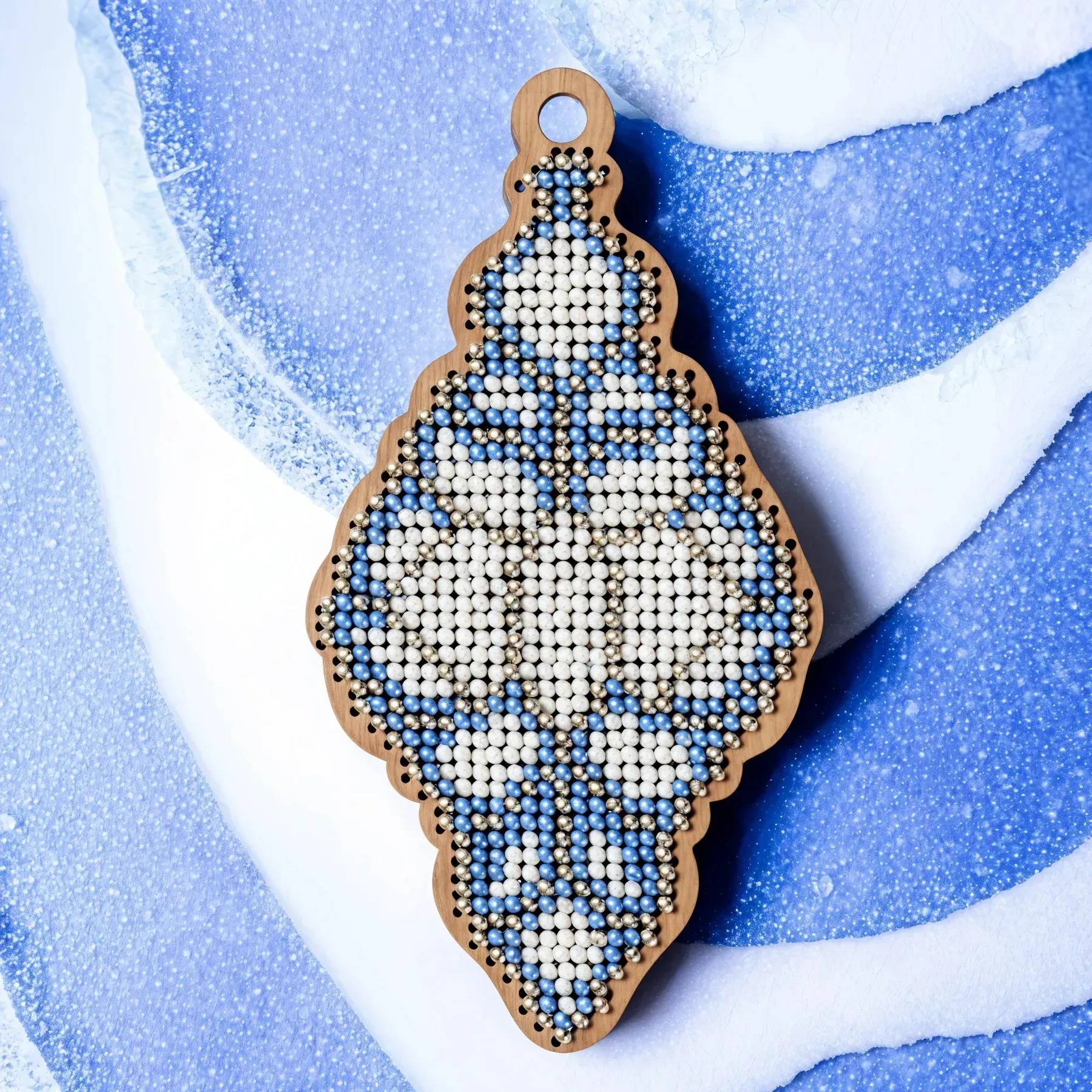 Stained Glass Icicle - Christmas Ornament Wooden Bead Kit, zoomed in. Select this picture to zoom back out.