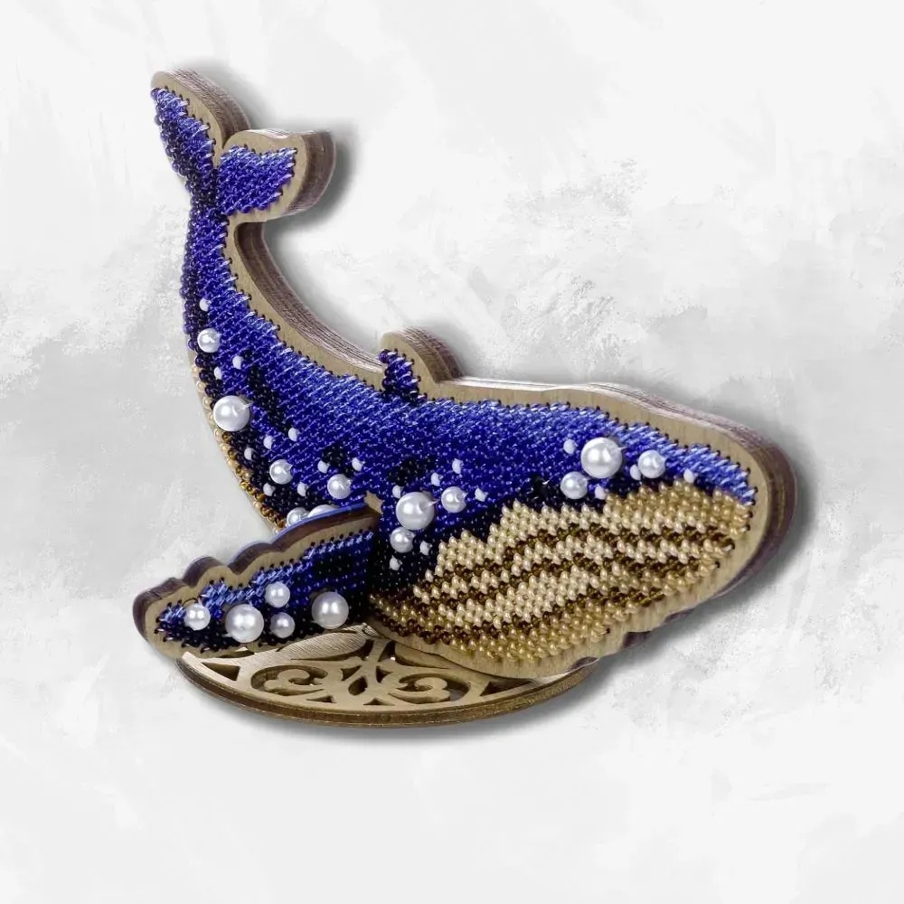 Blue Whale - Wooden Bead Kit, zoomed in. Select this picture to zoom back out.