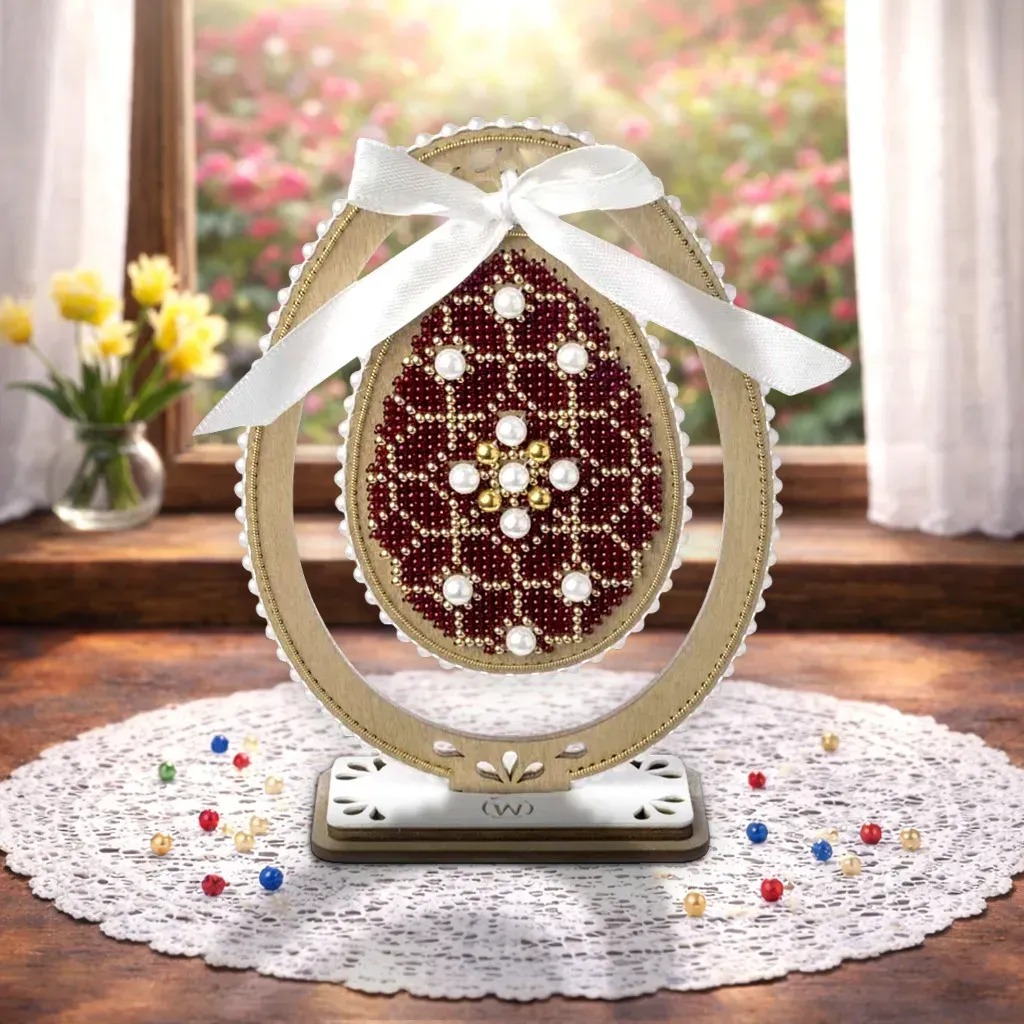 Easter Egg - Ruby Red and Gold - Wooden Bead Kit, zoomed in. Select this picture to zoom back out.