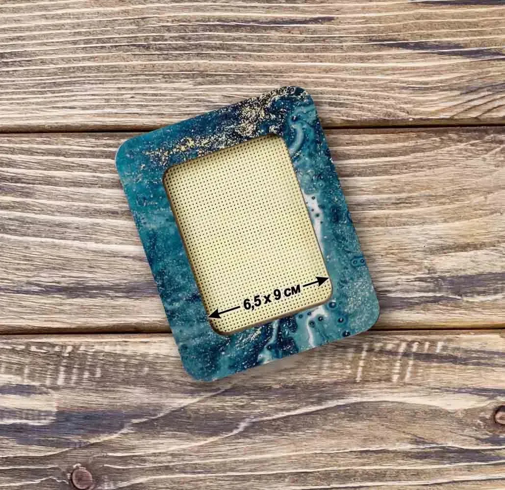 Magnetic Frame Ocean Blue - 4.1 x 5.1 - Fits Mini Mill Hill, different perspective #1, zoomed in. Select this picture to zoom back out.