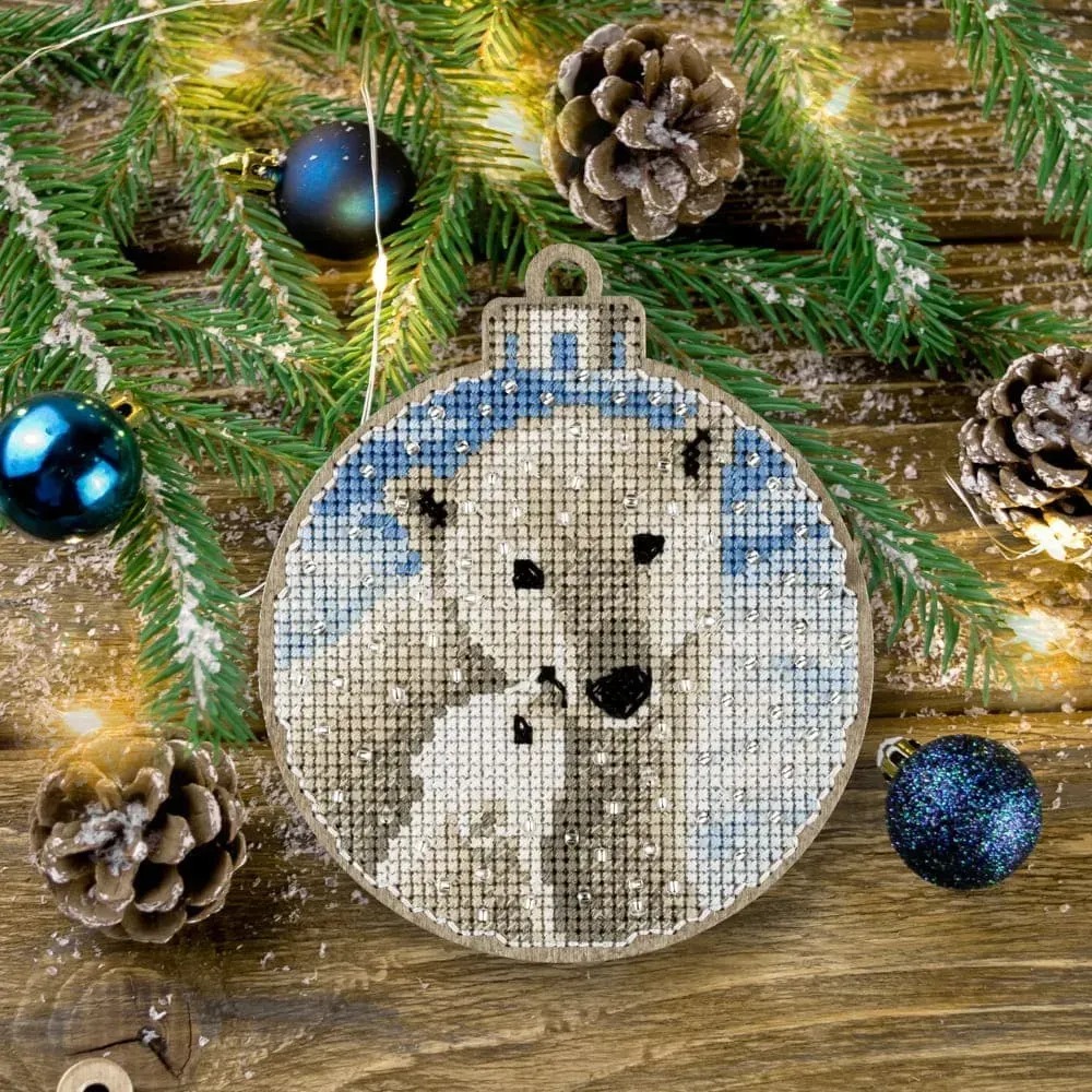 Polar Bears Christmas Ornament - Cross Stitch Kit, zoomed in. Select this picture to zoom back out.
