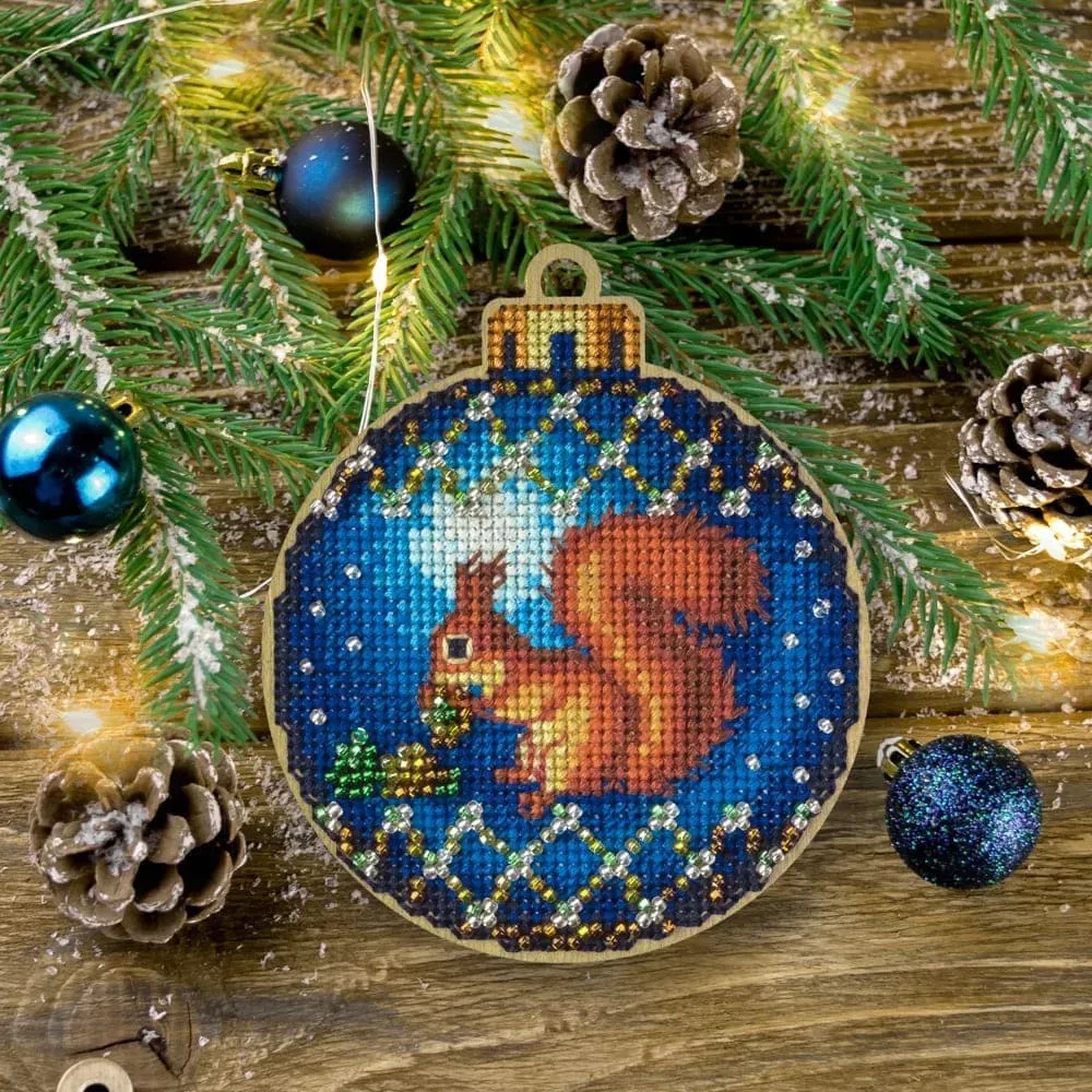 Squirrel Christmas Ornament - Cross Stitch Kit, zoomed in. Select this picture to zoom back out.