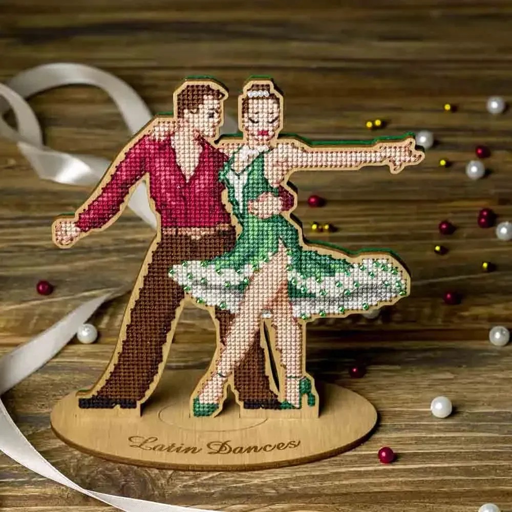 Latin Dancers - Cross Stitch Kit, zoomed in. Select this picture to zoom back out.