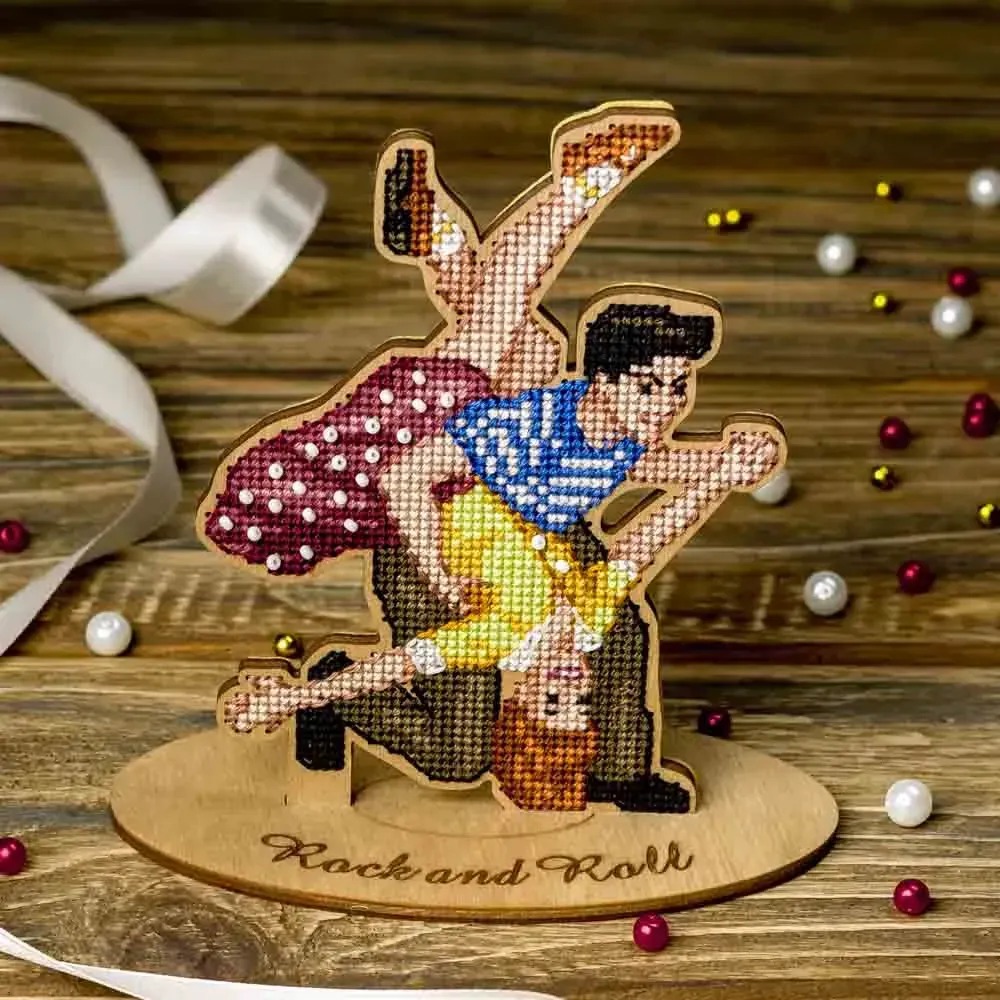 Rock and Roll Dancers - Cross Stitch Kit, zoomed in. Select this picture to zoom back out.