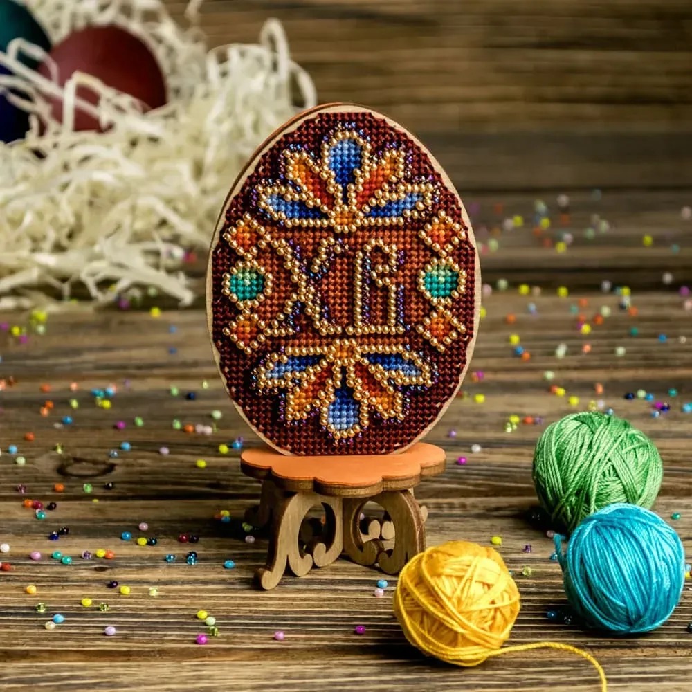 Easter Egg - 029 - Cross Stitch Kit, zoomed in. Select this picture to zoom back out.