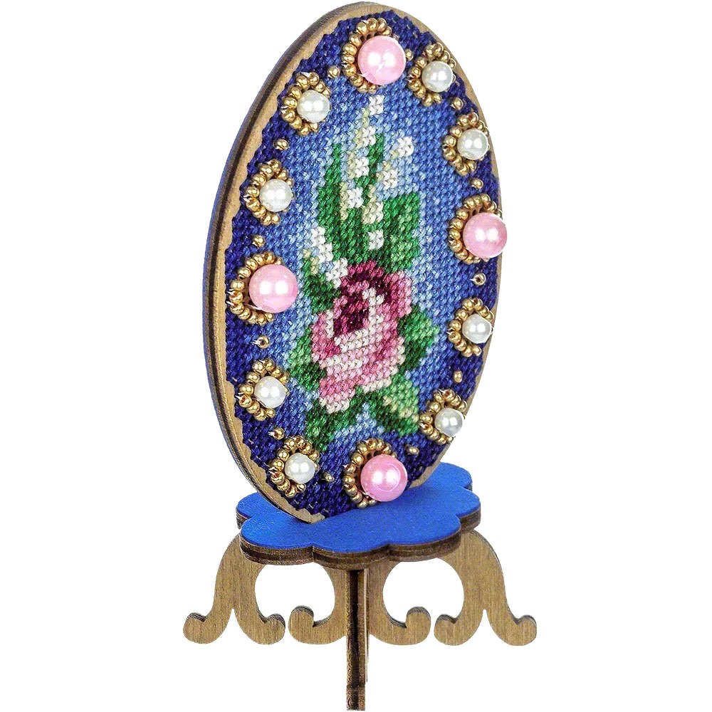 Easter Egg - 033 - Cross Stitch Kit, different perspective #1, zoomed in. Select this picture to zoom back out.
