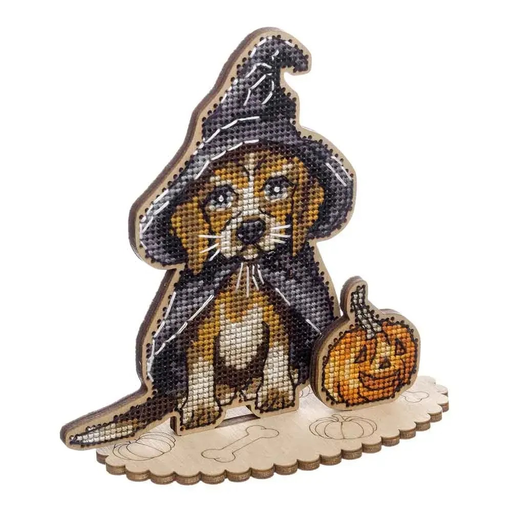 Halloween Beagle - Cross Stitch Kit, different perspective #1, zoomed in. Select this picture to zoom back out.