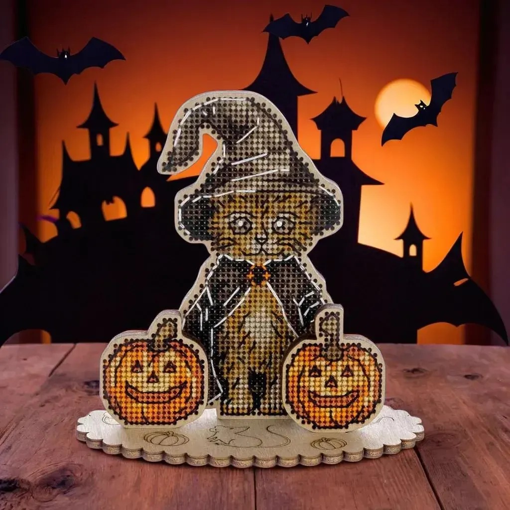 Halloween Ginger Cat - Cross Stitch Kit, zoomed in. Select this picture to zoom back out.