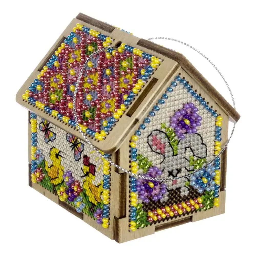 Summer House 3D - Cross Stitch Kit, different perspective #1, zoomed in. Select this picture to zoom back out.
