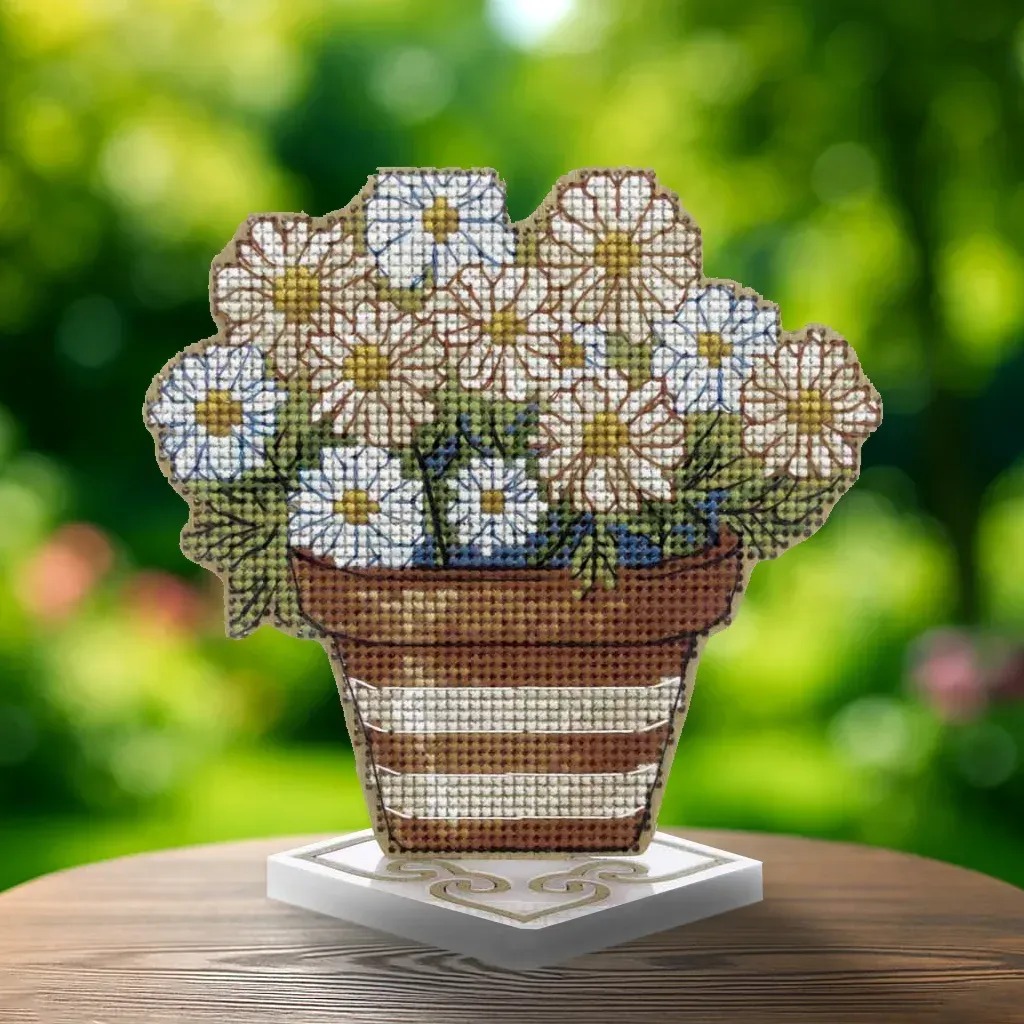 Daisies - Cross Stitch Kit, zoomed in. Select this picture to zoom back out.