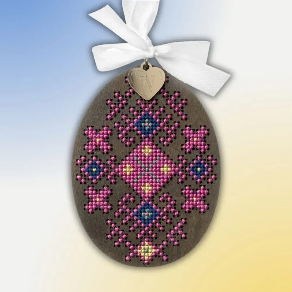 Easter Egg - 085 - Cross Stitch Kit, zoomed in. Select this picture to zoom back out.