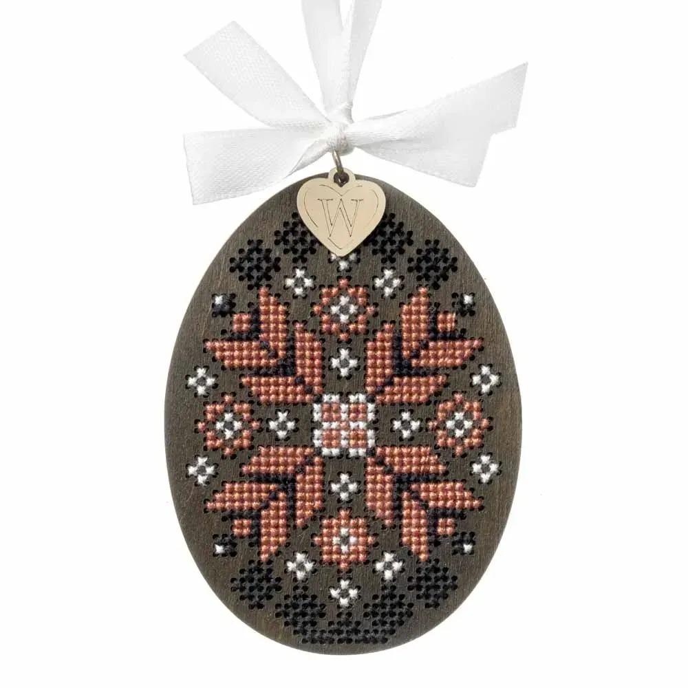 Easter Egg - 090 - Cross Stitch Kit, different perspective #1, zoomed in. Select this picture to zoom back out.