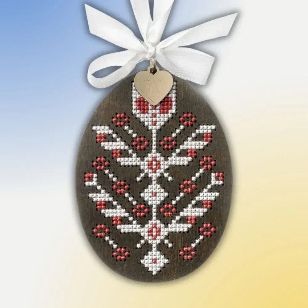 Easter Egg - 093 - Cross Stitch Kit, zoomed in. Select this picture to zoom back out.