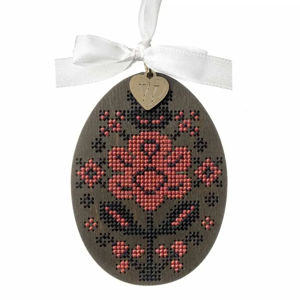 Easter Egg - 097 - Cross Stitch Kit, different perspective #1, zoomed in. Select this picture to zoom back out.