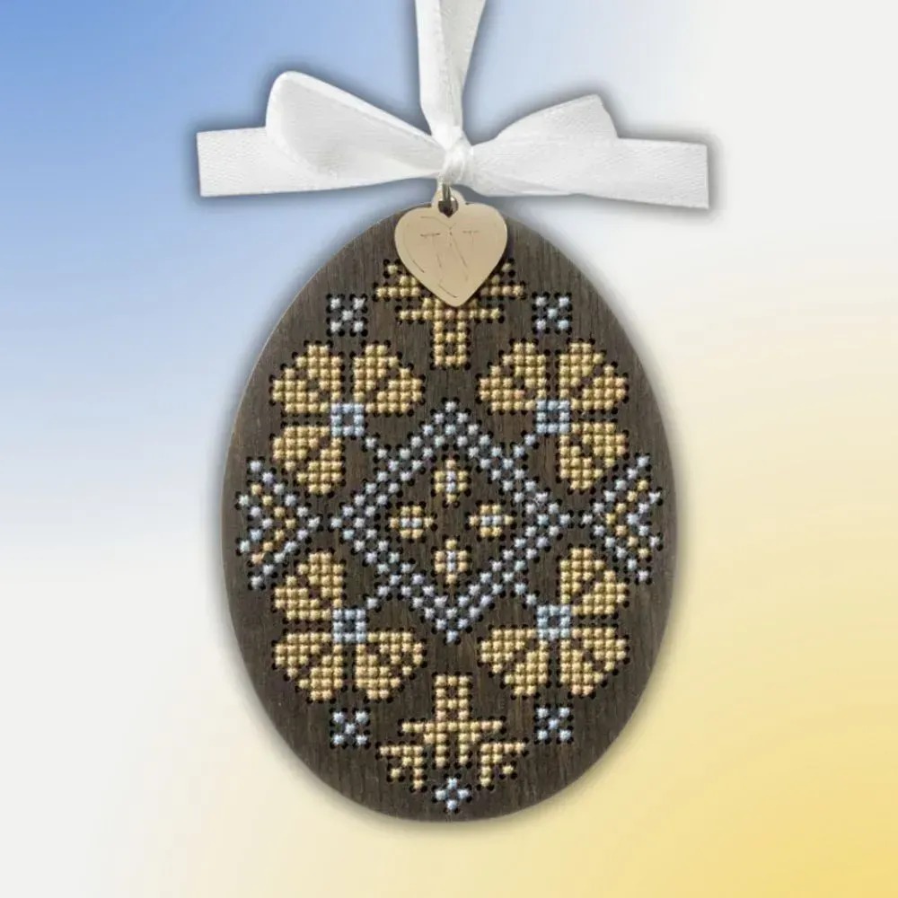 Easter Egg - 098 - Cross Stitch Kit, zoomed in. Select this picture to zoom back out.