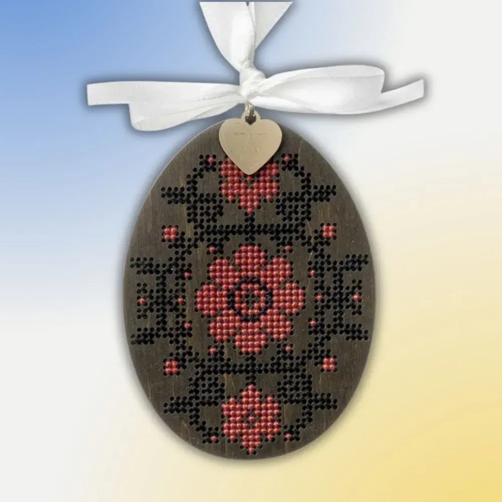 Easter Egg - 099 - Cross Stitch Kit, zoomed in. Select this picture to zoom back out.