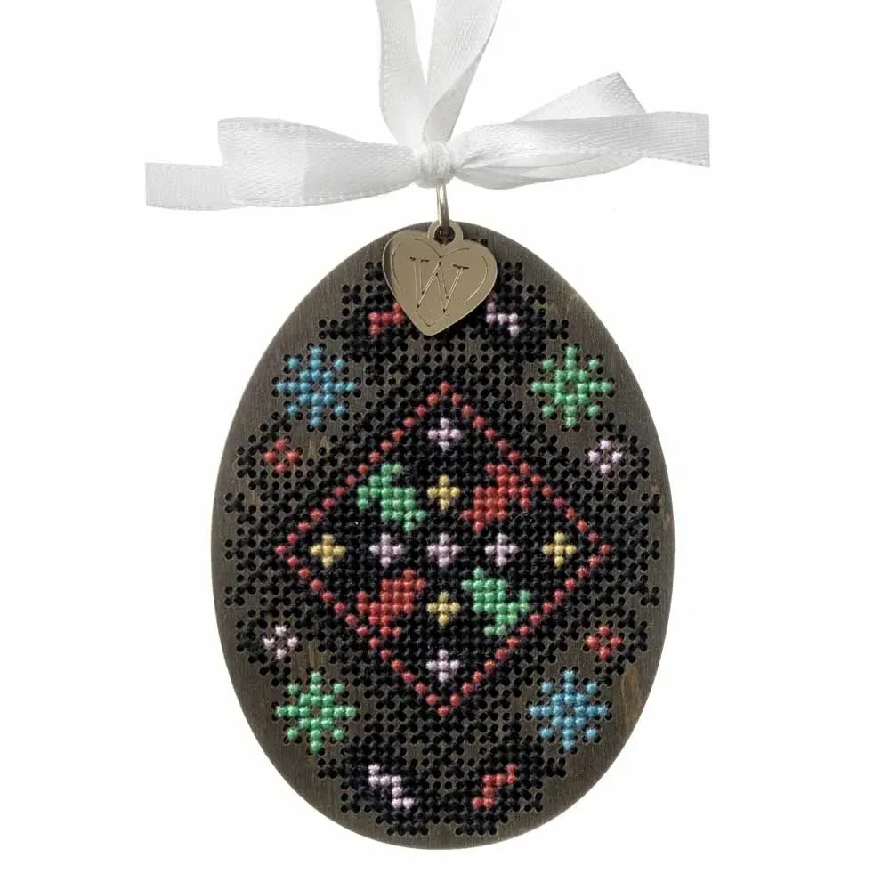 Easter Egg - 103 - Cross Stitch Kit, different perspective #1, zoomed in. Select this picture to zoom back out.