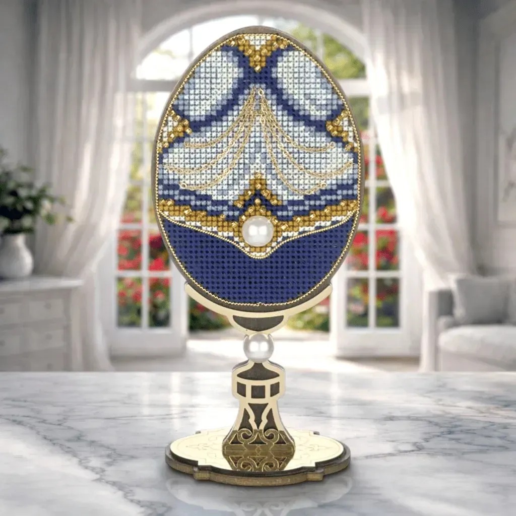 Royal Ornament Easter Egg - Cross Stitch Kit, zoomed in. Select this picture to zoom back out.