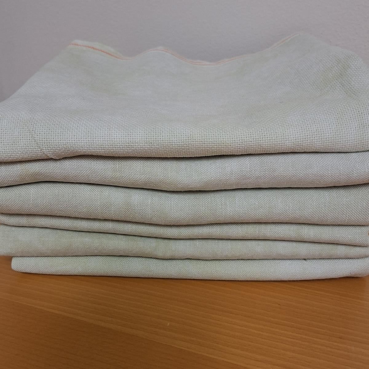 32 Count Dirty Snow Linen 18x25