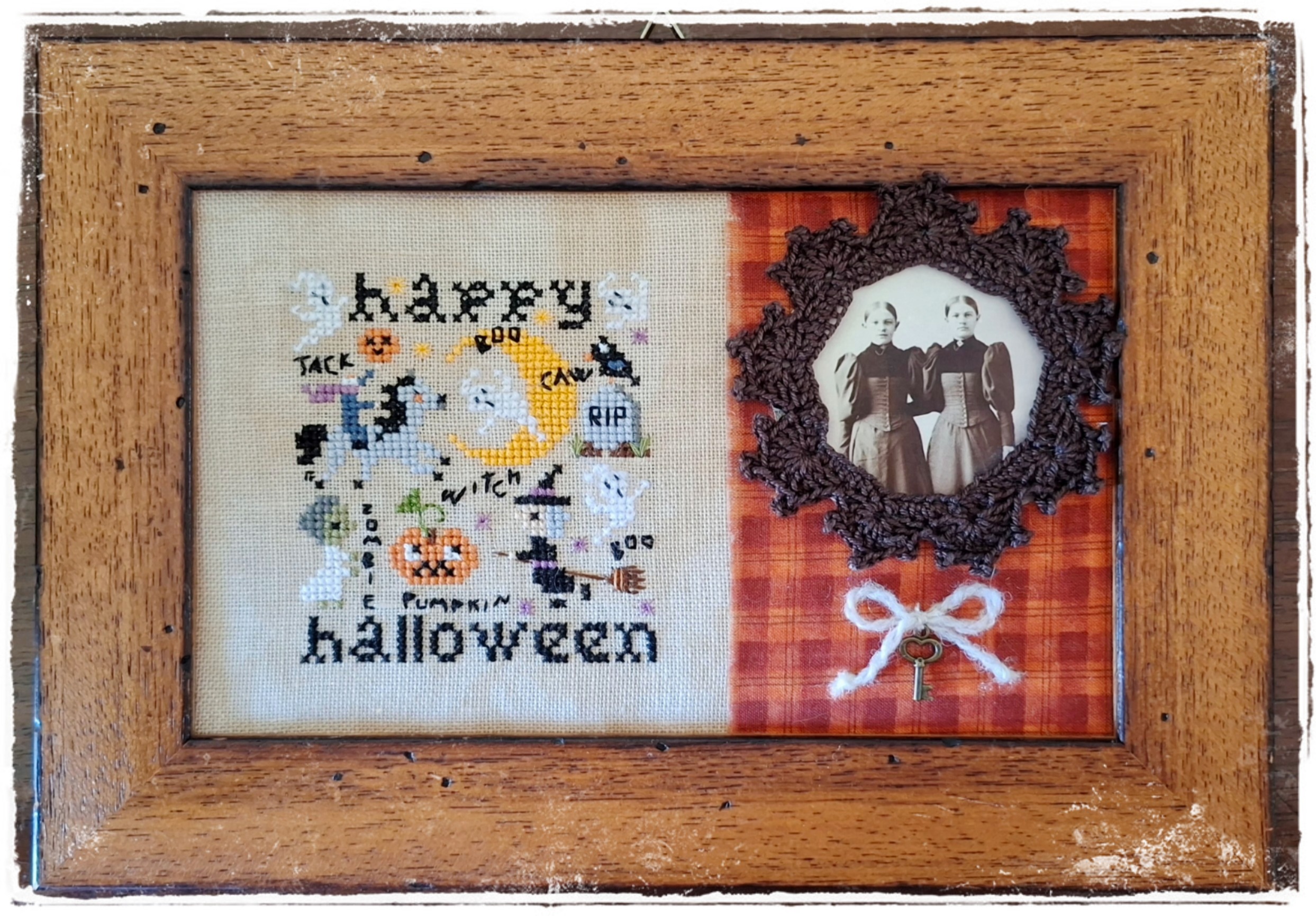 Happy Halloween - Cross Stitch Pattern