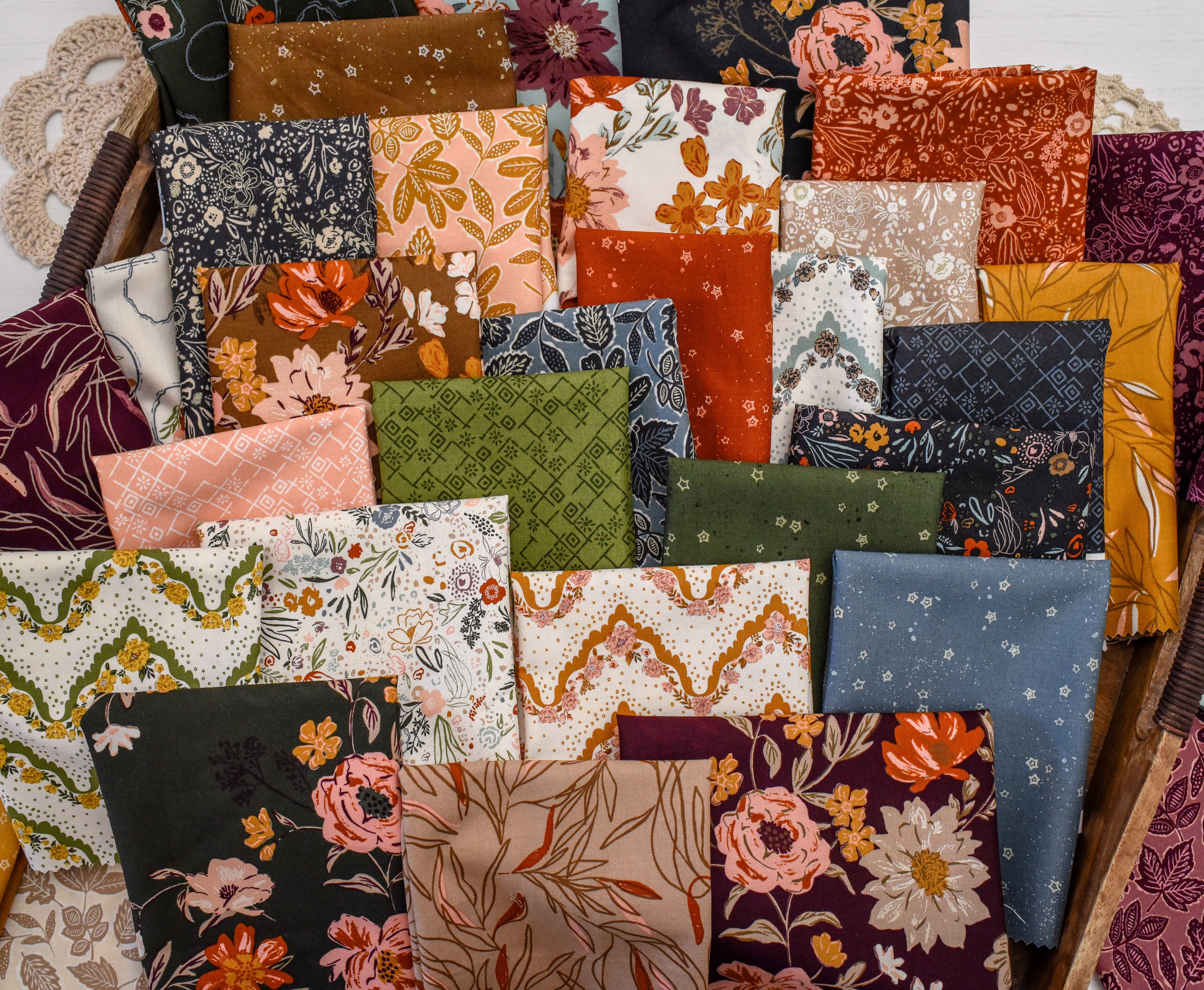 Foraged Found Blooms Cocoa - Quilt Fabric